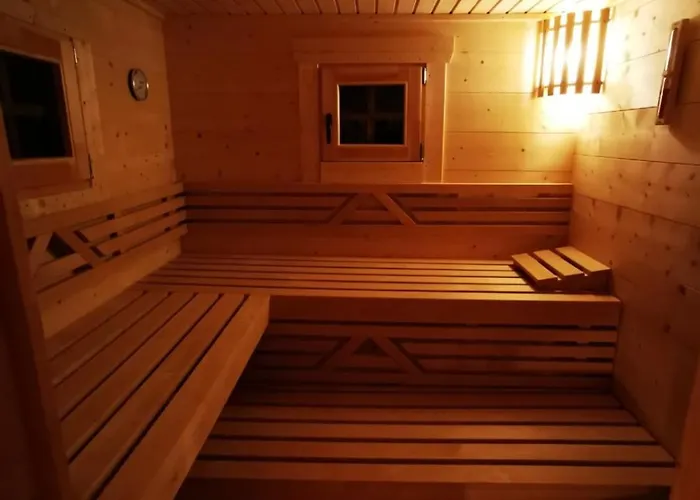 Bb19 Eifel-ferienhaus Am Moseltal Mit Saunahaus Nyaraló